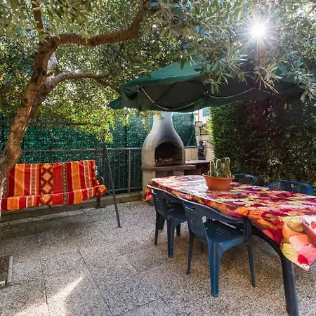 Guest house Murgo's *